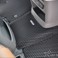 Коврики текстильные на Hyundai Staria 7 мест (2021->)