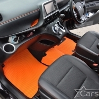 Коврики текстильные на Toyota Sienta II пр.руль (2015->)