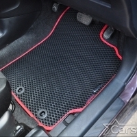 Коврики текстильные на Toyota Ractis I пр.руль 2WD (2005-2010) 