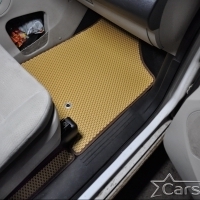 Автомобильные коврики EVA на Chrysler Grand Voyager V (2008->) 2 ряд: кресла 1+1 убираются в пол